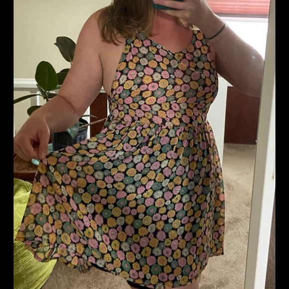 Lucca Couture Cross Back Flare Dress Colorful Daisy Tunic Top Women’s Small - Picture 6 of 16